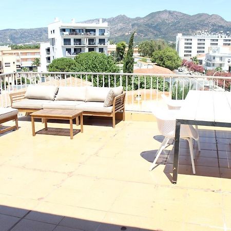 Beautiful Loft, Huge Sunny Terrace, View Over The Beach And Sea 로지즈 외부 사진