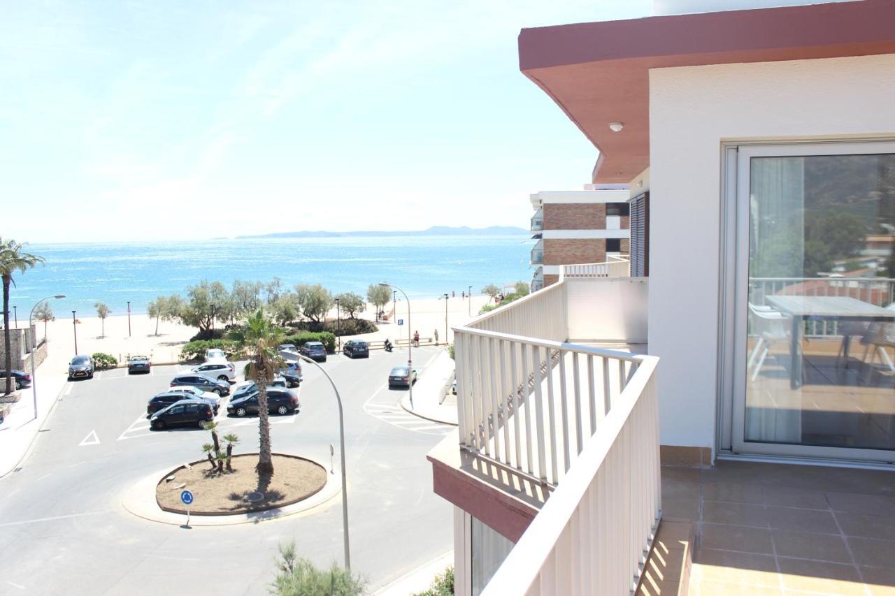 Beautiful Loft, Huge Sunny Terrace, View Over The Beach And Sea 로지즈 외부 사진